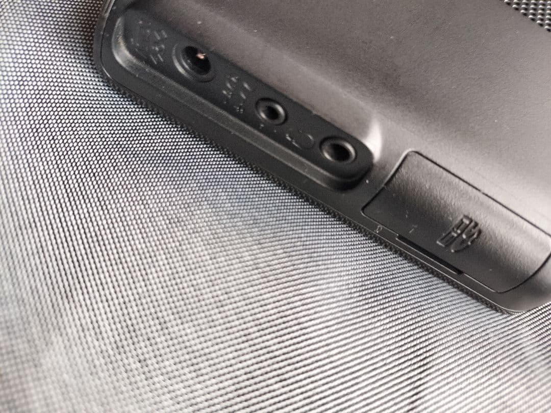 地図新12月分済　美品　パナソニック　gorilla　CN-G510D 5インチ