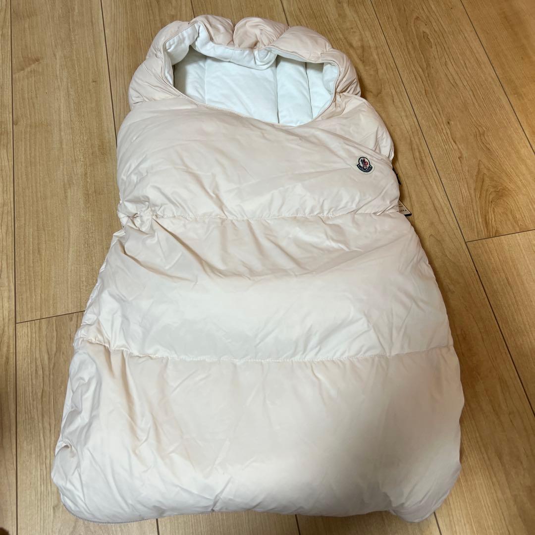 MONCLER ダウン入りおくるみ ピンク