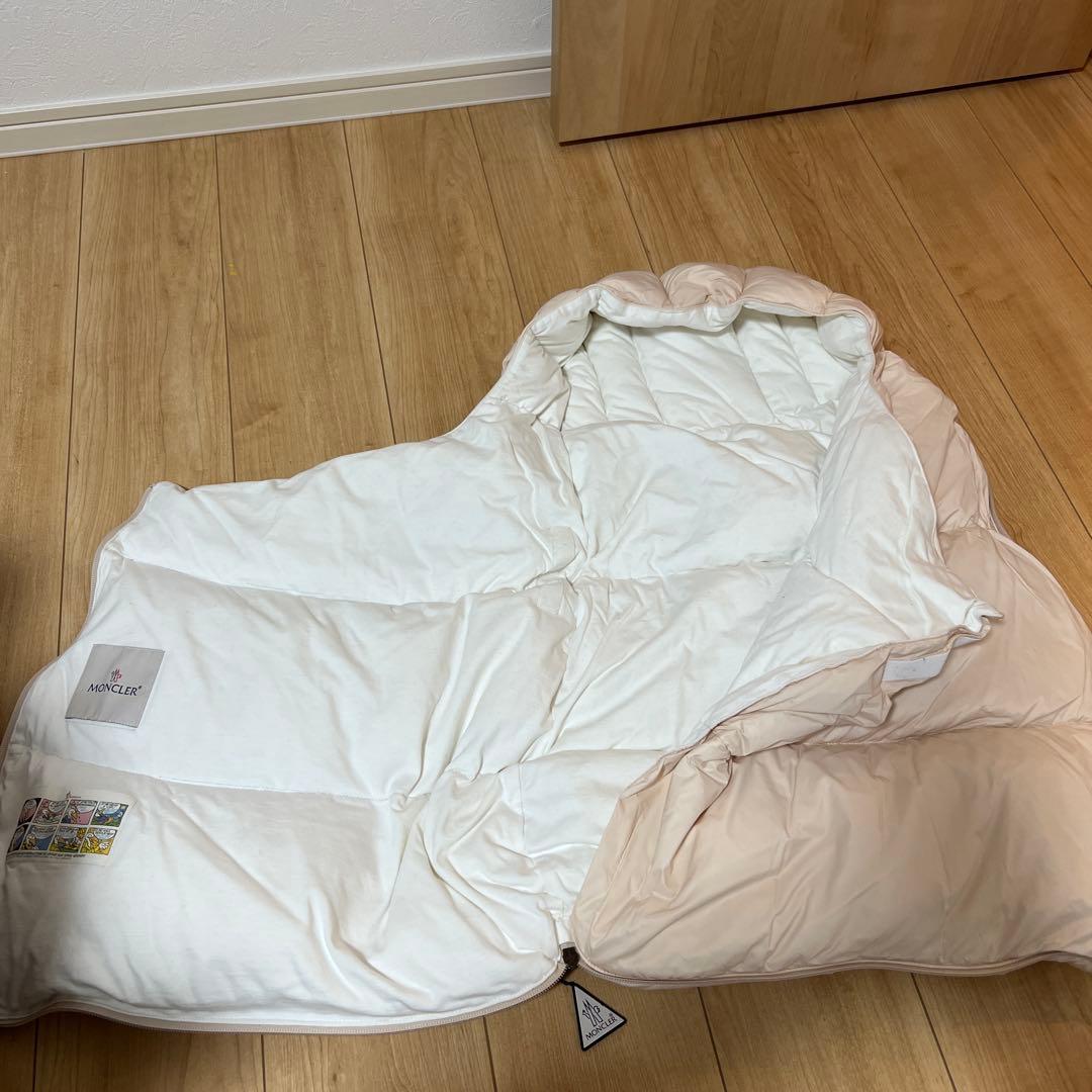 MONCLER ダウン入りおくるみ ピンク