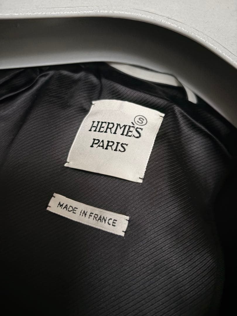 【新品未使用】エルメス　コート　黒　40 レディース