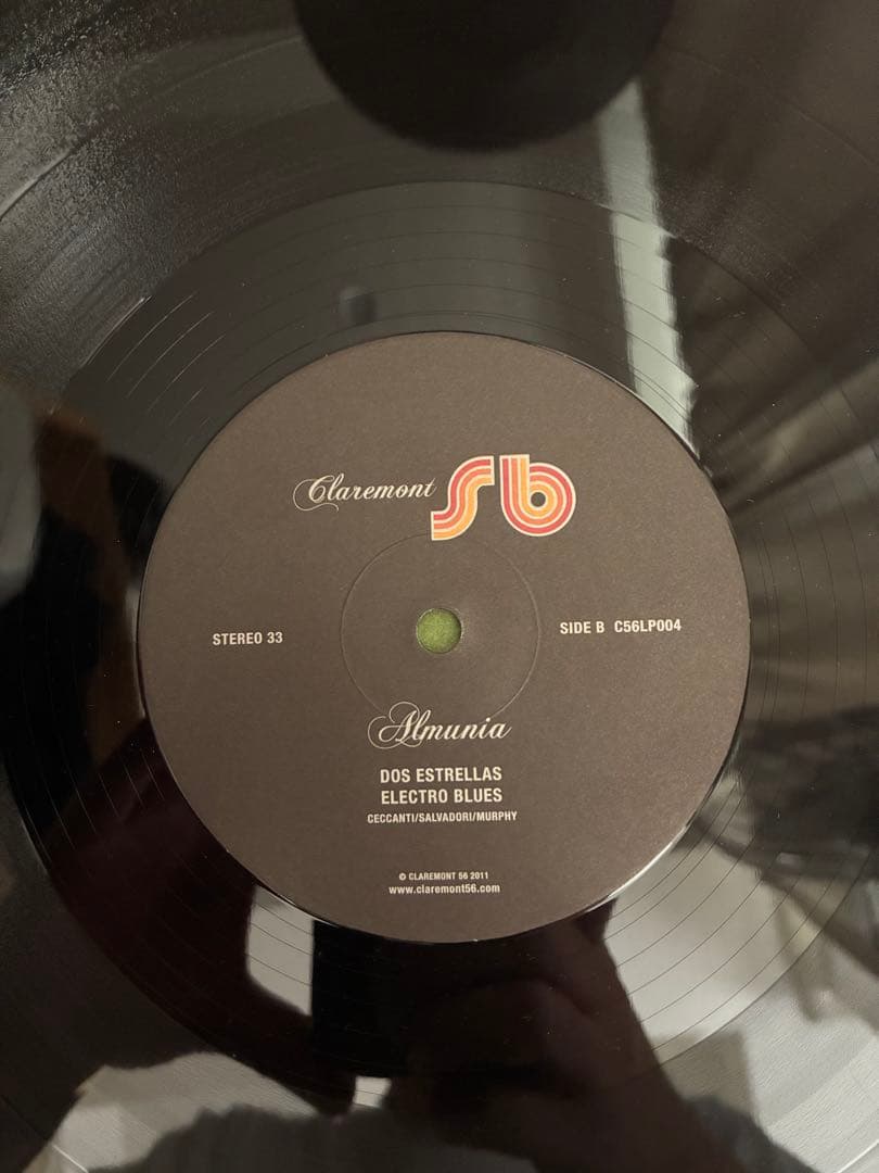 Almunia – New Moon C56LP004 LP