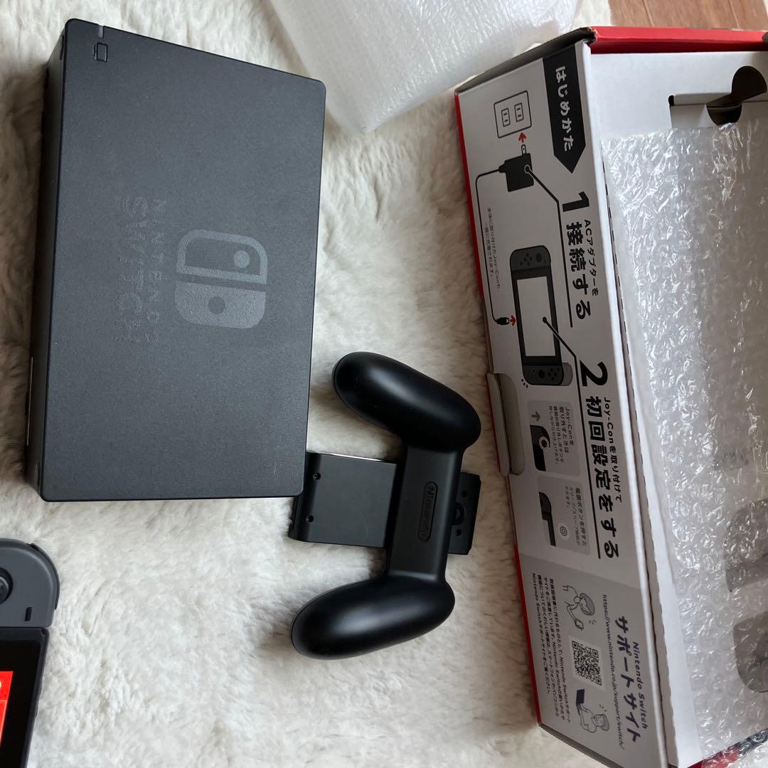 スイッチ本体 付属品全てあり　Nintendo Switch