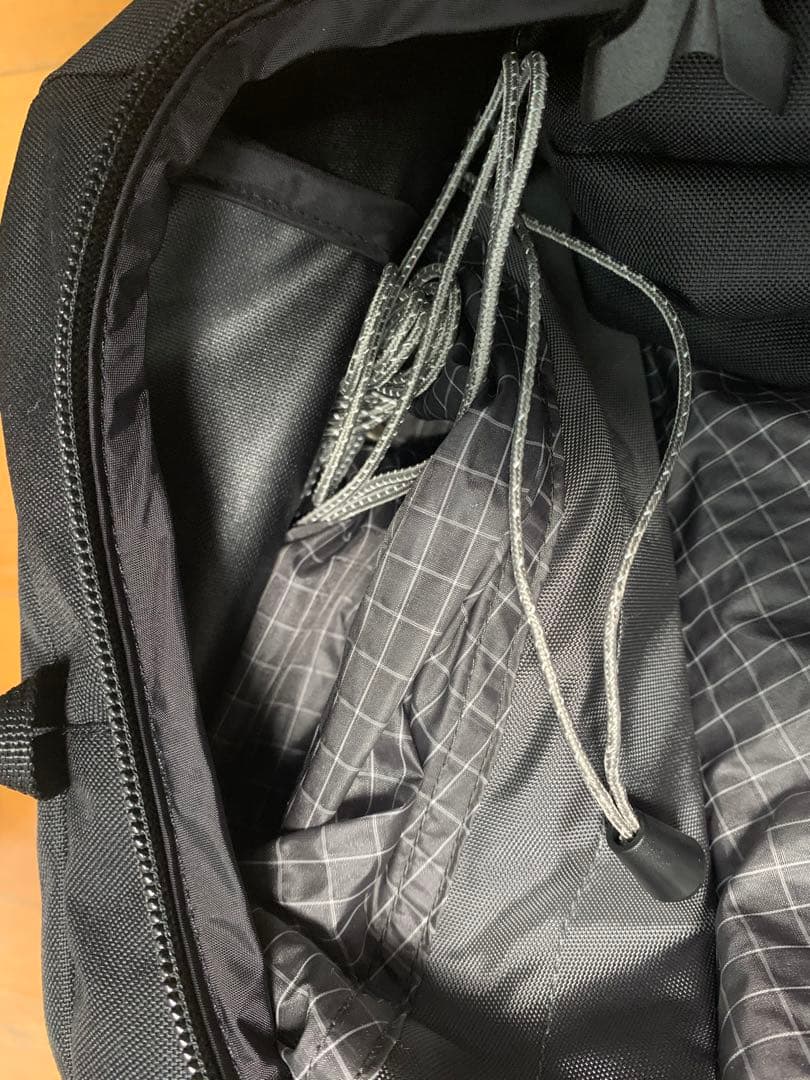 nerudesignworks cavelivingroom ポリコットングレー