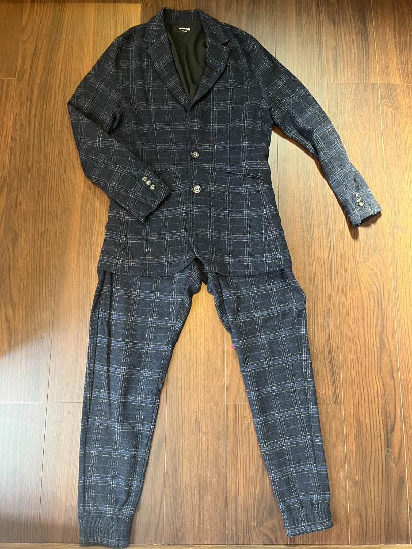 1PIU1UGUALE3 チェック柄 セットアップ（ジャケット＋ジョガーパンツ）