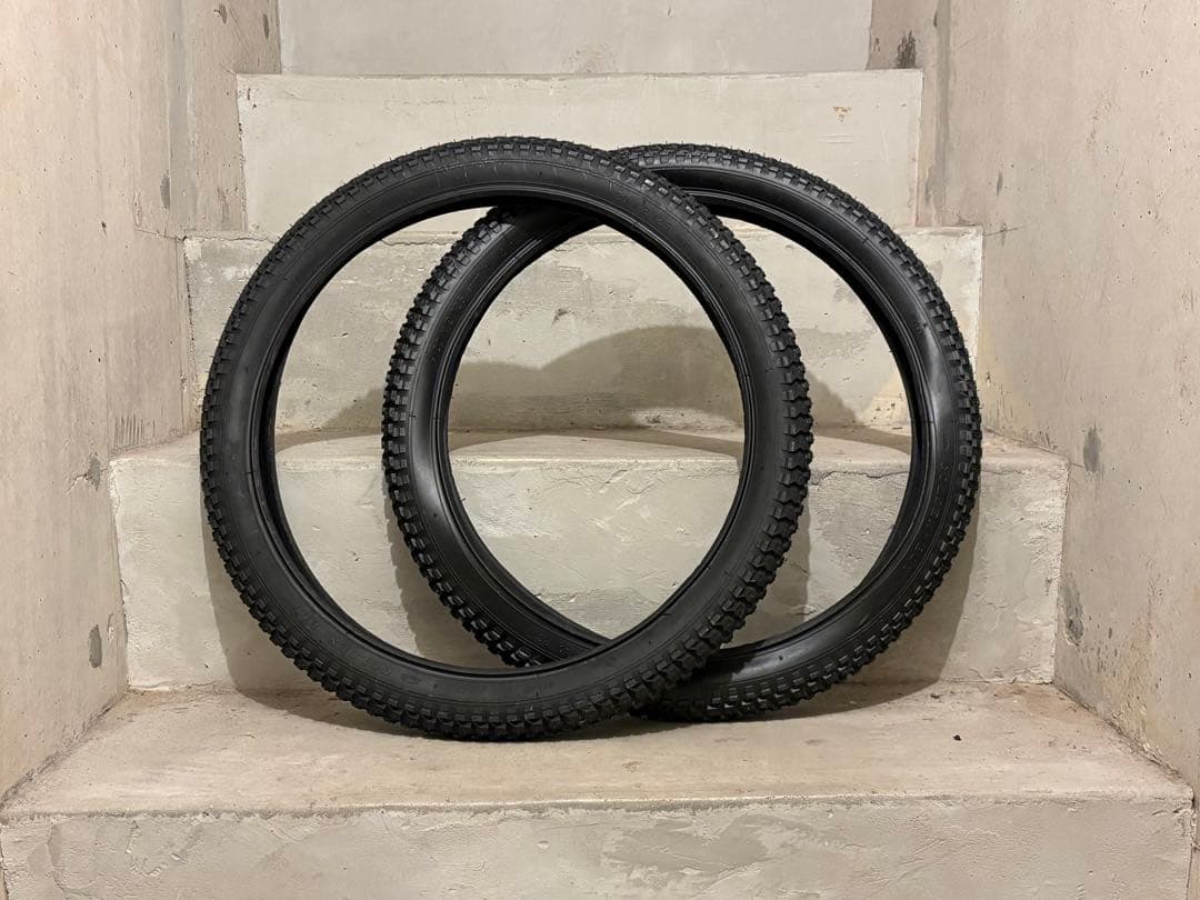 old BMX ブロックタイヤ 20 2.125 snakebelly