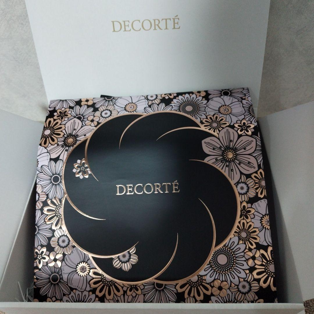 コスメデコルテ　エターナルブルーム　コレクション　クリスマスコフレ