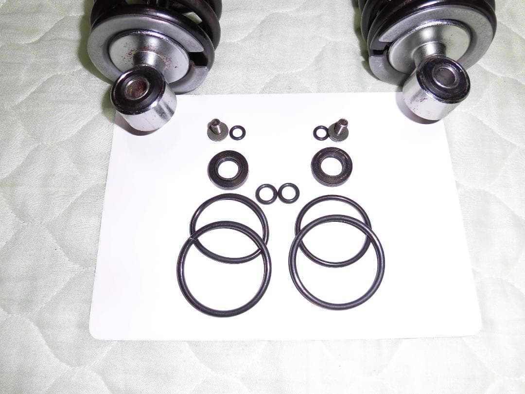 XJR 1200 オーリンズ　リアサスペンション　ＸＪＲ400にも