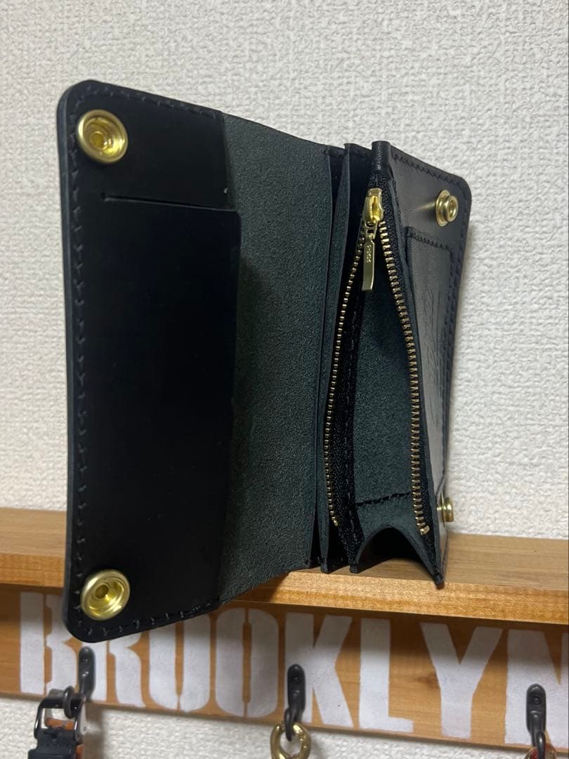 ミドルトラッカーウォレット　北米産ステアハイド