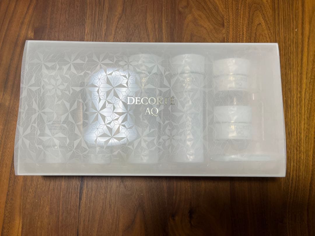 【新品未使用】コスメデコルテ AQ ラディアンス コフレⅠ 2024 保湿Ⅱ