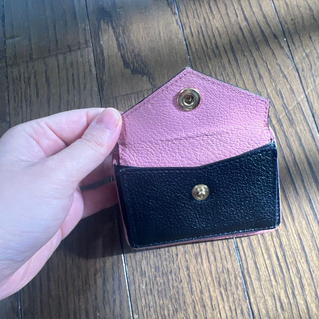 MIU MIU 三つ折り財布 ピンク 黒