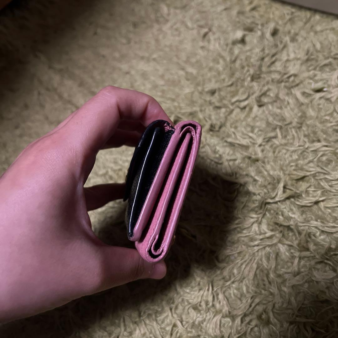 MIU MIU 三つ折り財布 ピンク 黒