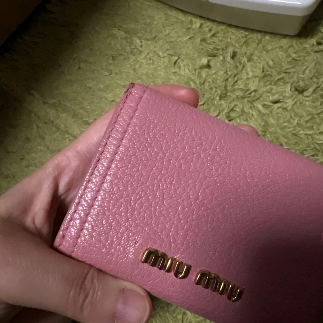 MIU MIU 三つ折り財布 ピンク 黒