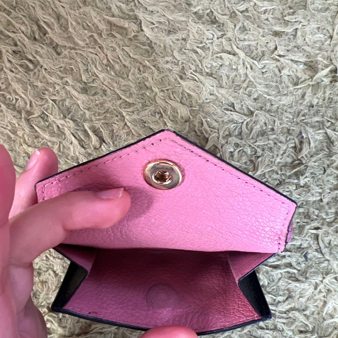 MIU MIU 三つ折り財布 ピンク 黒