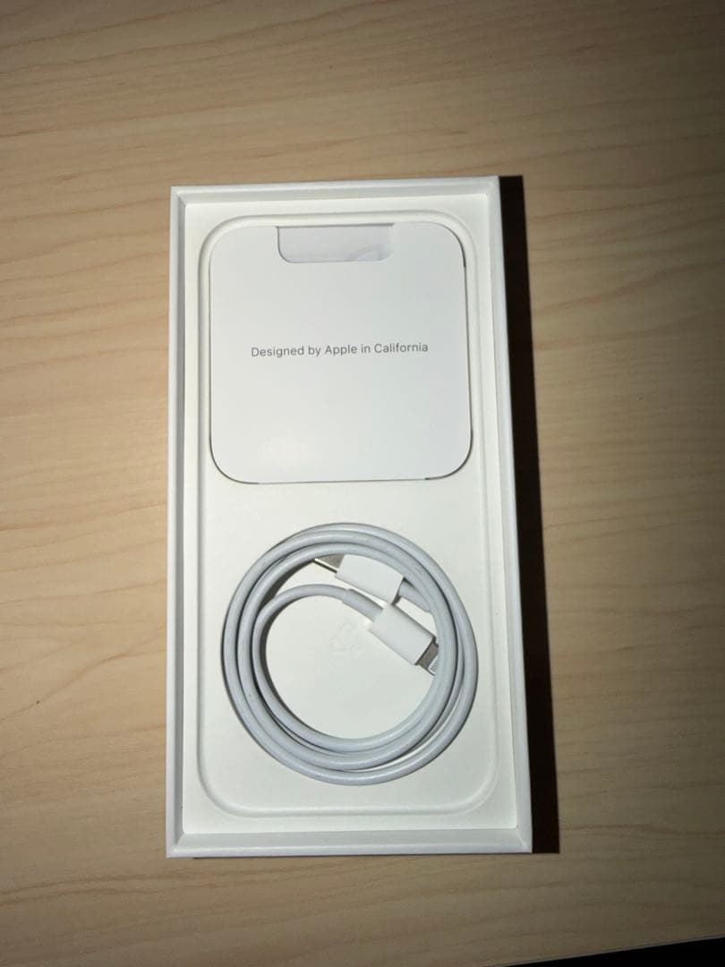 美品　Apple iPhone 14 Pro 256GBディープパープル