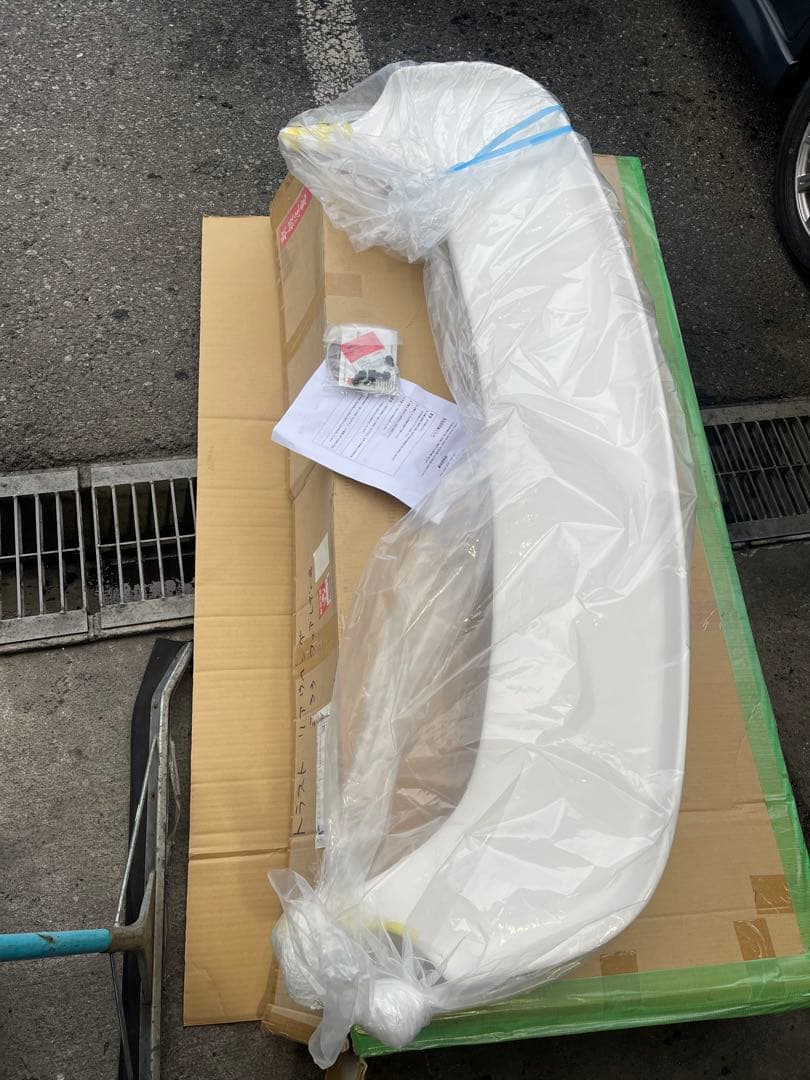 TRUST Z33 フェアレディ用ウイング未塗装