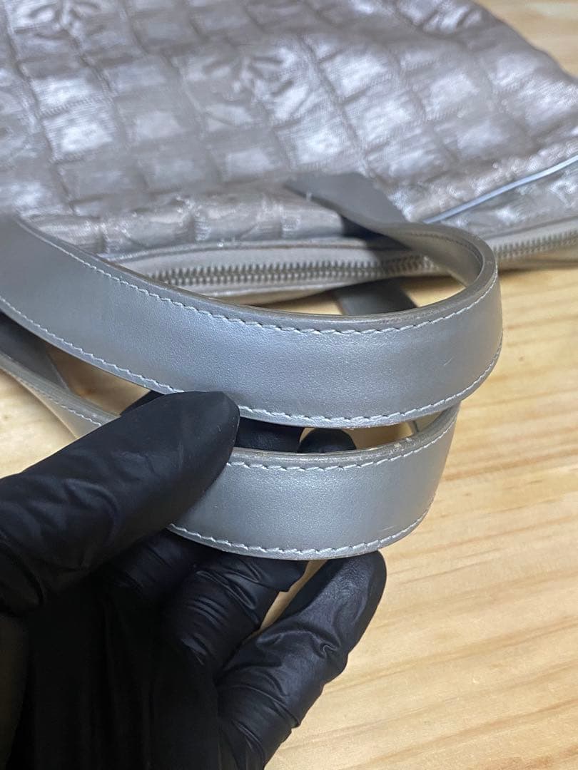 【値下げ】CHANELシャネル　ニュートラベルライン　ハンドバッグシルバー