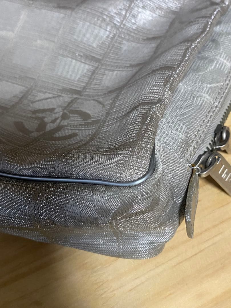 【値下げ】CHANELシャネル　ニュートラベルライン　ハンドバッグシルバー