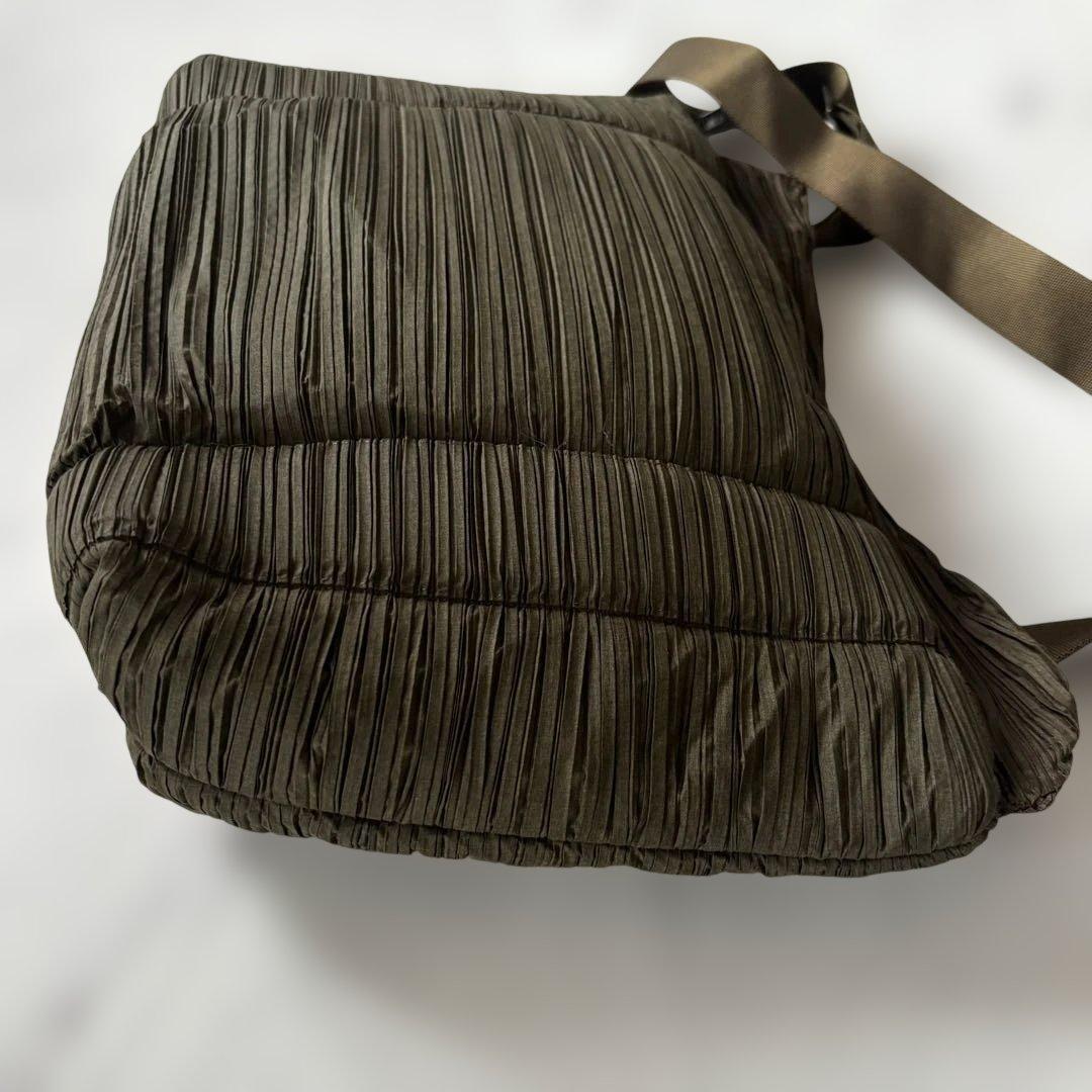 PLEATS PLEASE プリーツプリーズ ショルダーバッグ カーキブラウン