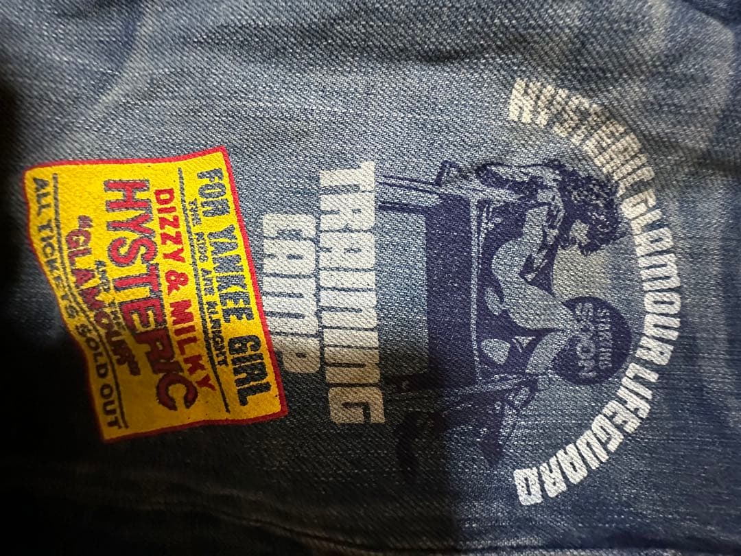 レア ヒステリックグラマー ショートパンツ ロゴ、スタッズ付き