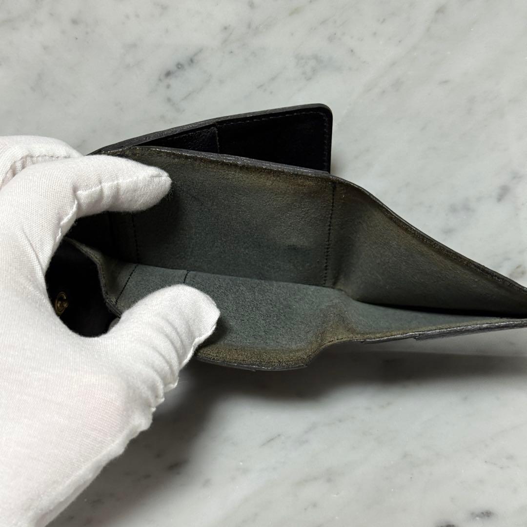 美品 IL BISONTE イルビゾンテ 二つ折り財布 ブラック 黒 本革