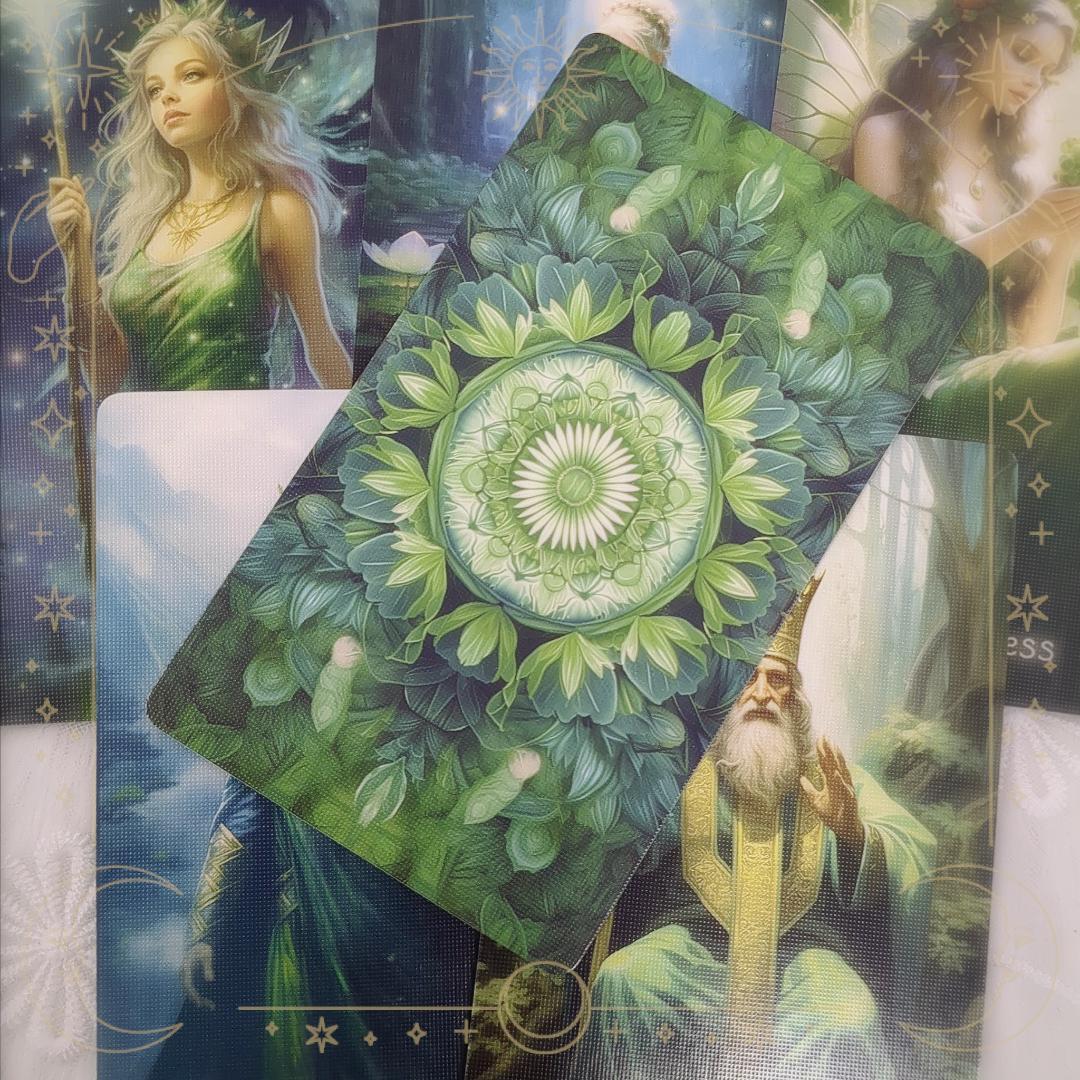 人気メーカー新作✨心が洗われるような美麗イラスト✨森の精霊たちのタロットカード