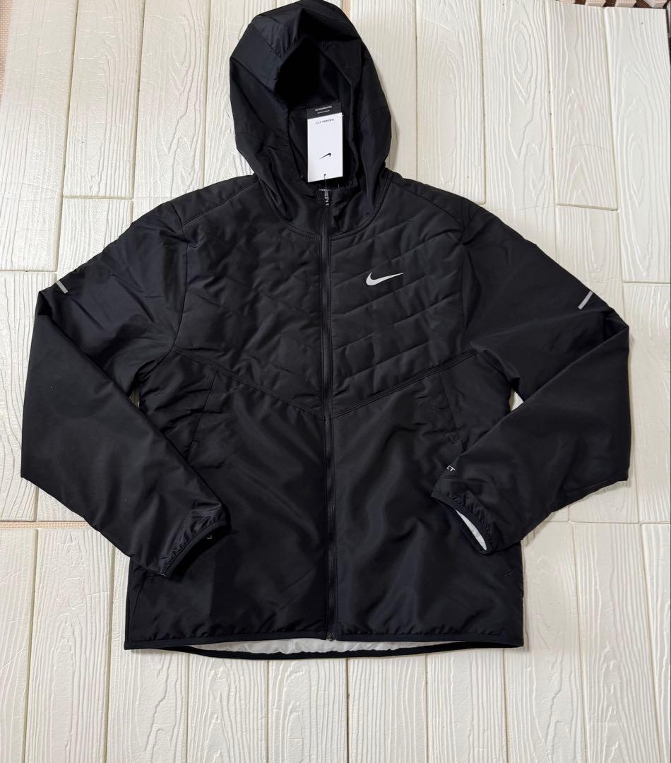 ナイキ ランニングジャケット　中綿ジャケット　メンズ　Ｌ　黒　ランニングウェア