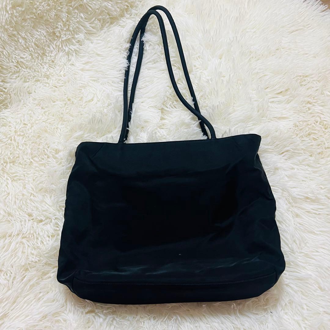 PRADA ナイロン トートバッグ ブラック 三角ロゴ　イタリア製