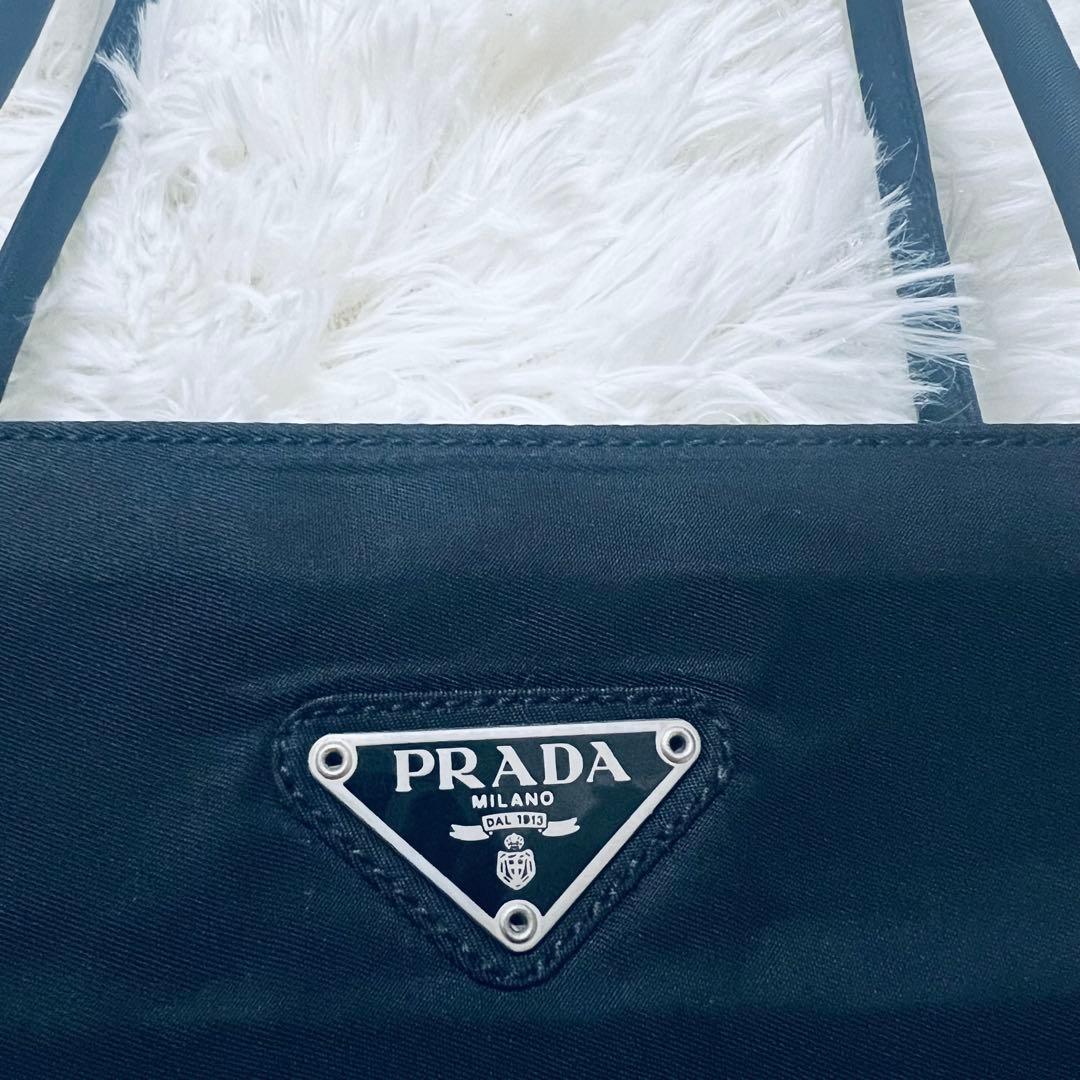 PRADA ナイロン トートバッグ ブラック 三角ロゴ　イタリア製