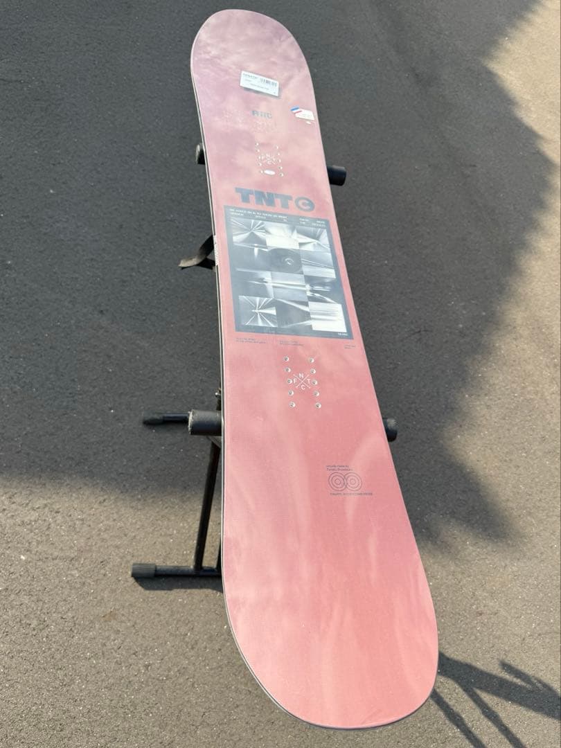 新品未使用　　FNTC TNTC 143cm 23-24 グラトリ