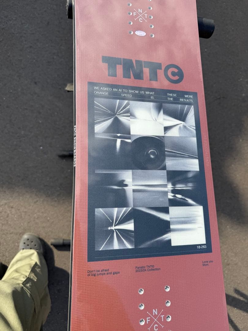 新品未使用　　FNTC TNTC 143cm 23-24 グラトリ