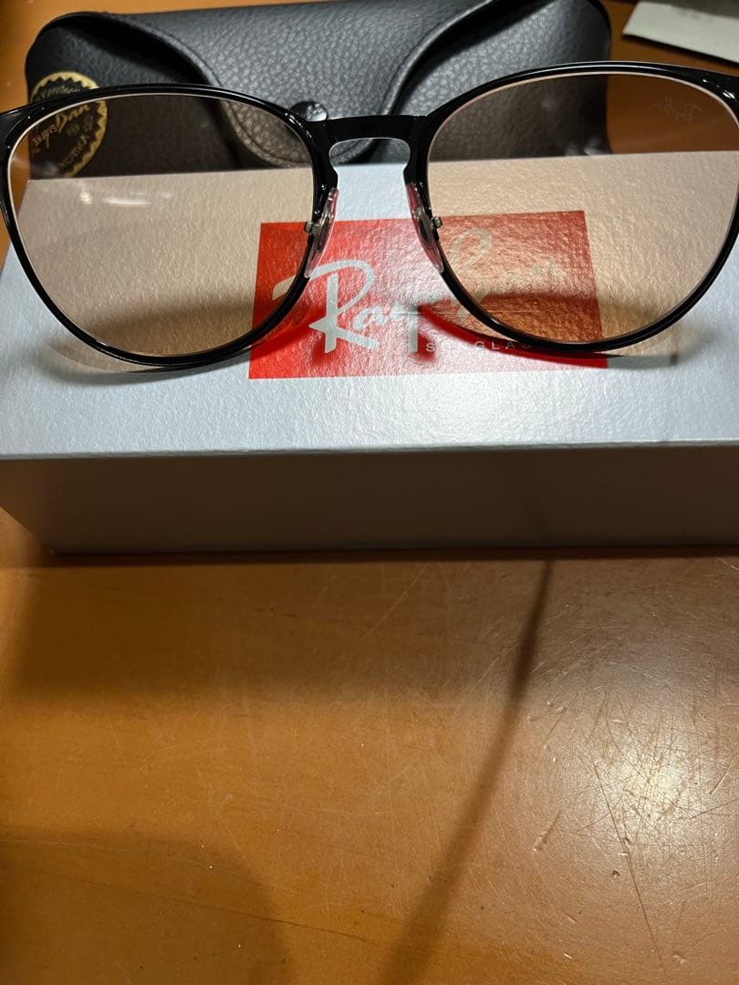 レイバン サングラス ERIKA L 調光レンズ 0RB3539