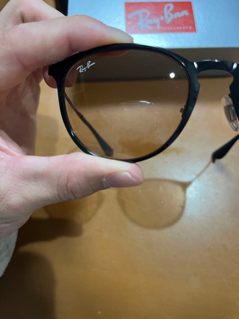 レイバン サングラス ERIKA L 調光レンズ 0RB3539