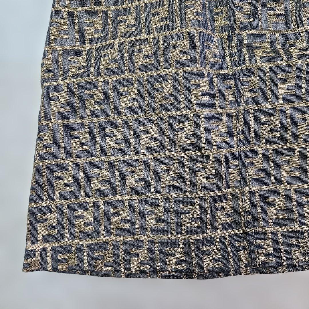 美品　FENDI 　フェンディ ズッカ柄タイトスカート　26インチ