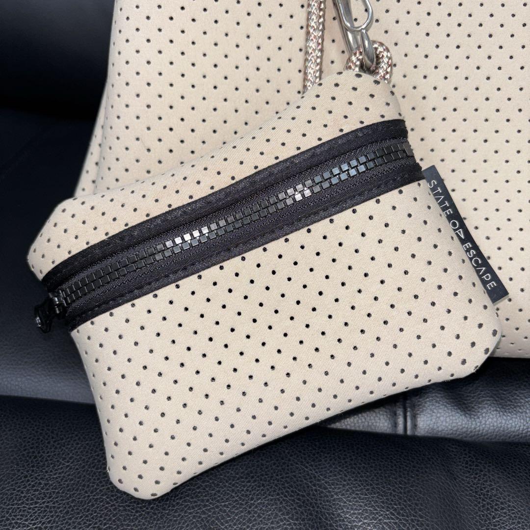 【大人気】極美品　ステイトオブエスケープ　 トートバッグ　ベージュ　大容量