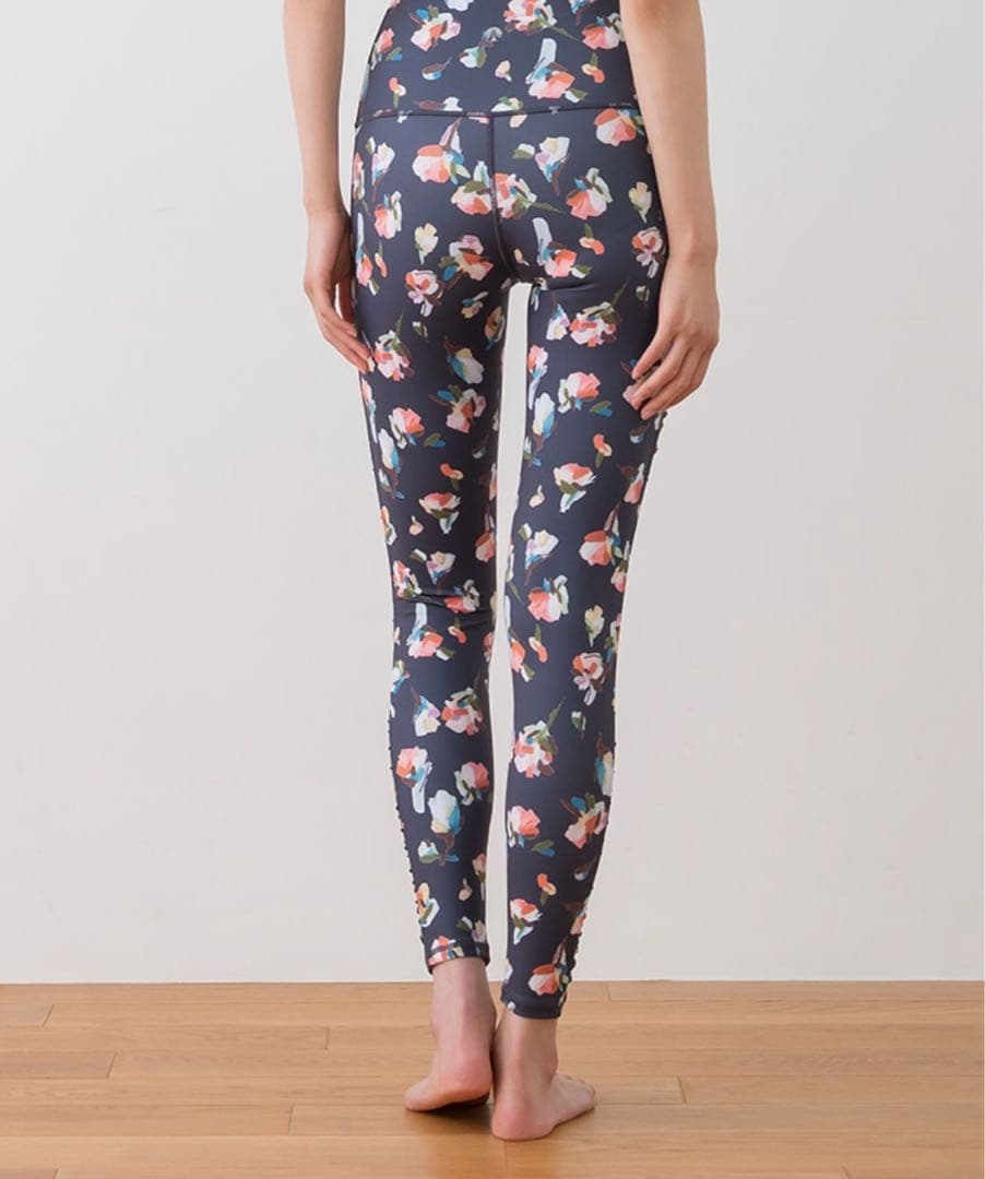 SUKALA ローズプリントレギンス　LAVA限定