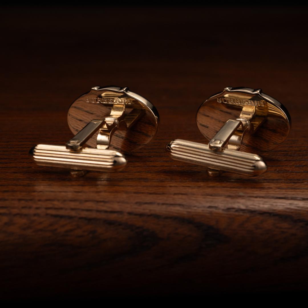 【英国王室御用達】 バーバリー ボルドーエナメル カフリンクス Burberry