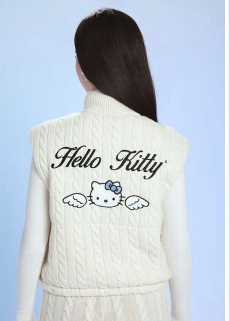 【新品】Forever21 サンリオ コラボ ニットベスト キティちゃん