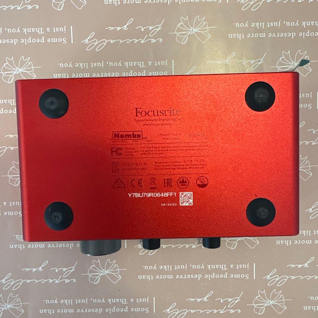 Focusrite Scarlett オーディオインターフェース