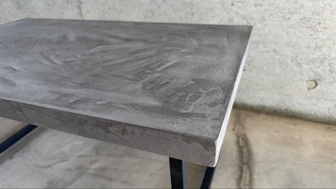 コンクリカグ　モールテックス　ローテーブル