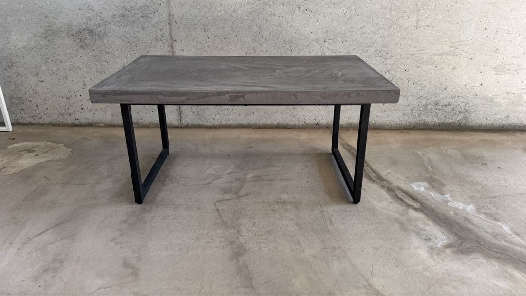 コンクリカグ　モールテックス　ローテーブル