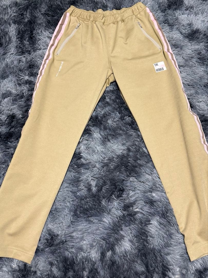 早い者勝ち‼️AMNJKセットアップLサイズ