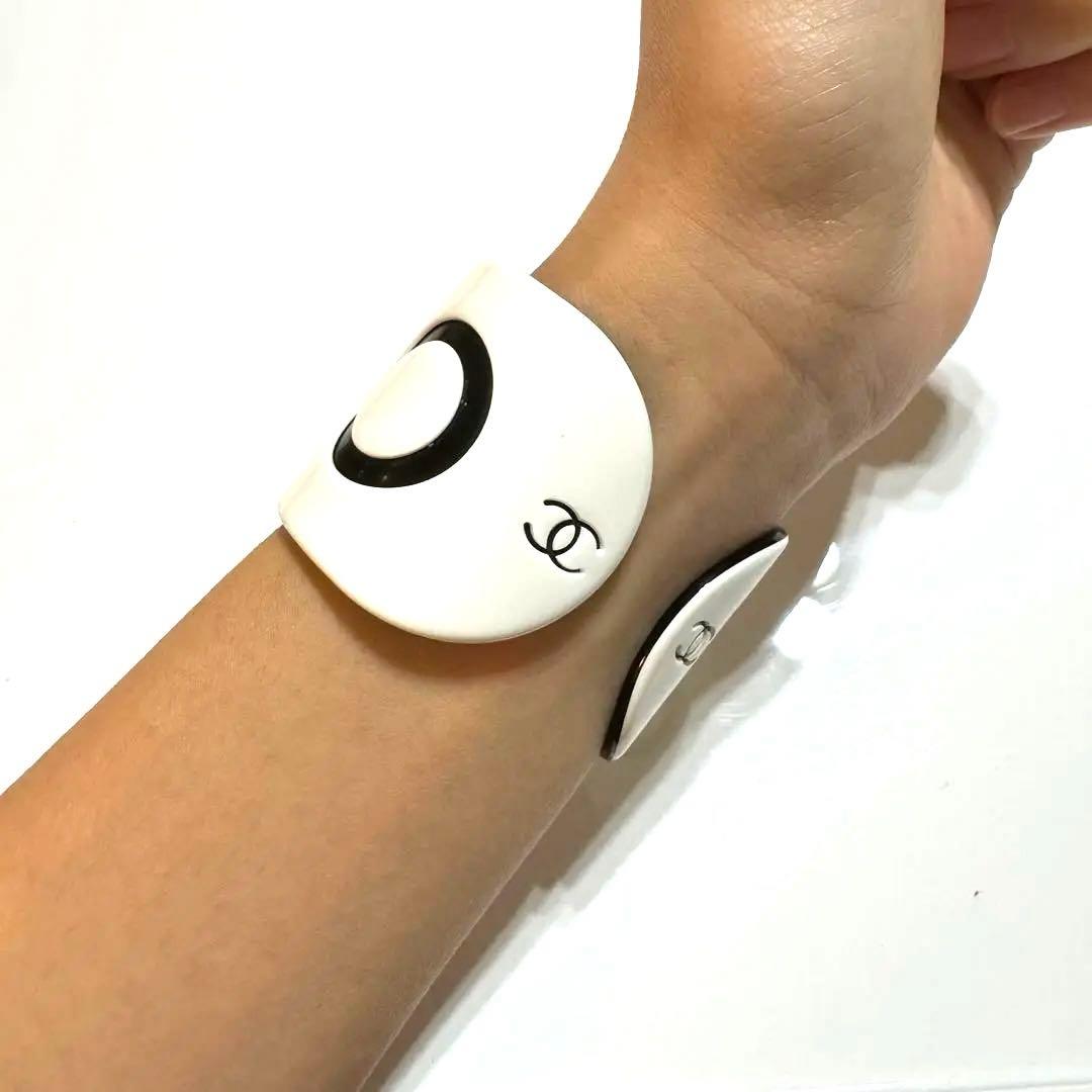シャネル CHANEL ホワイト バングル ヴィンテージ