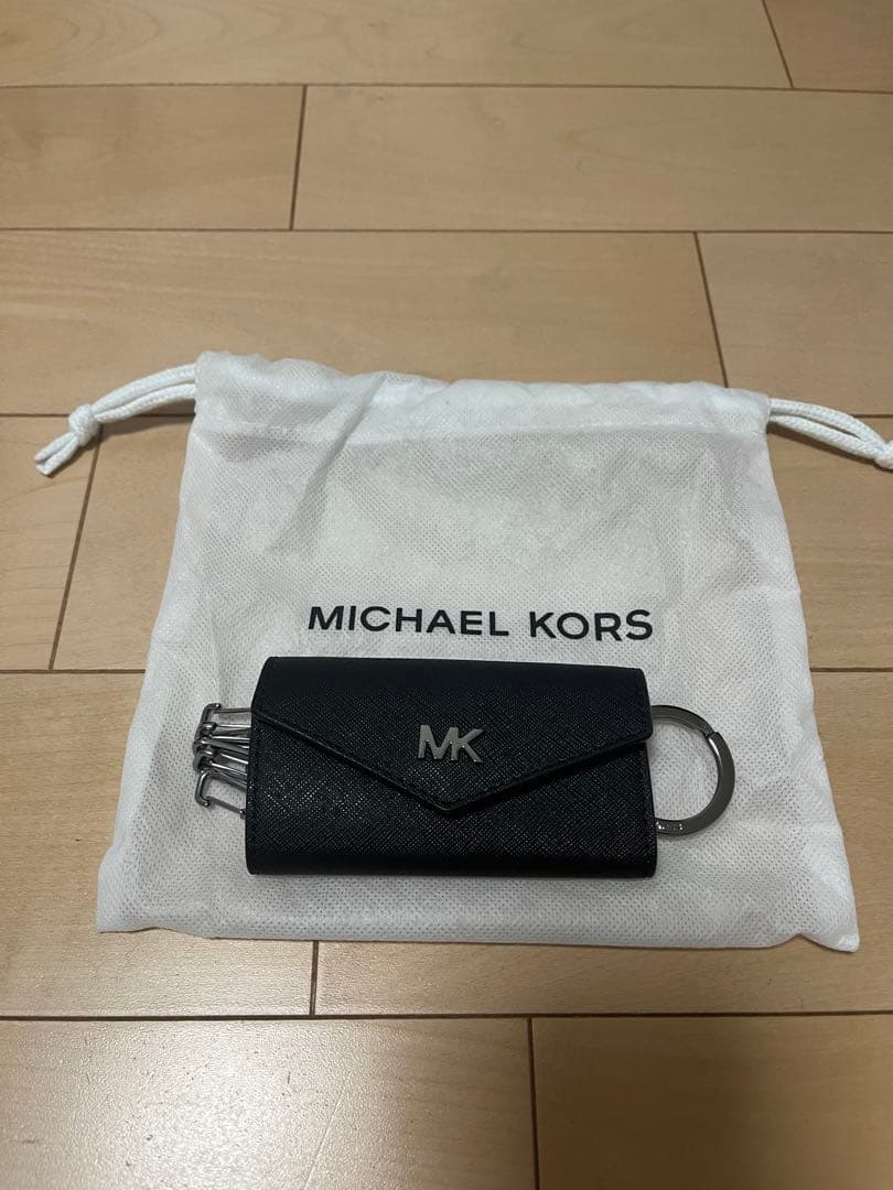 MICHAEL KORS マイケルコース ブラック キーケース