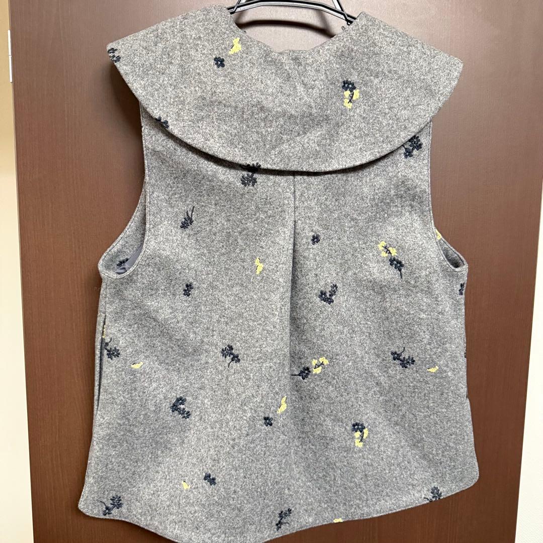 新品タグ付き　Donoban ドノバン　フラワー刺繍ジレ