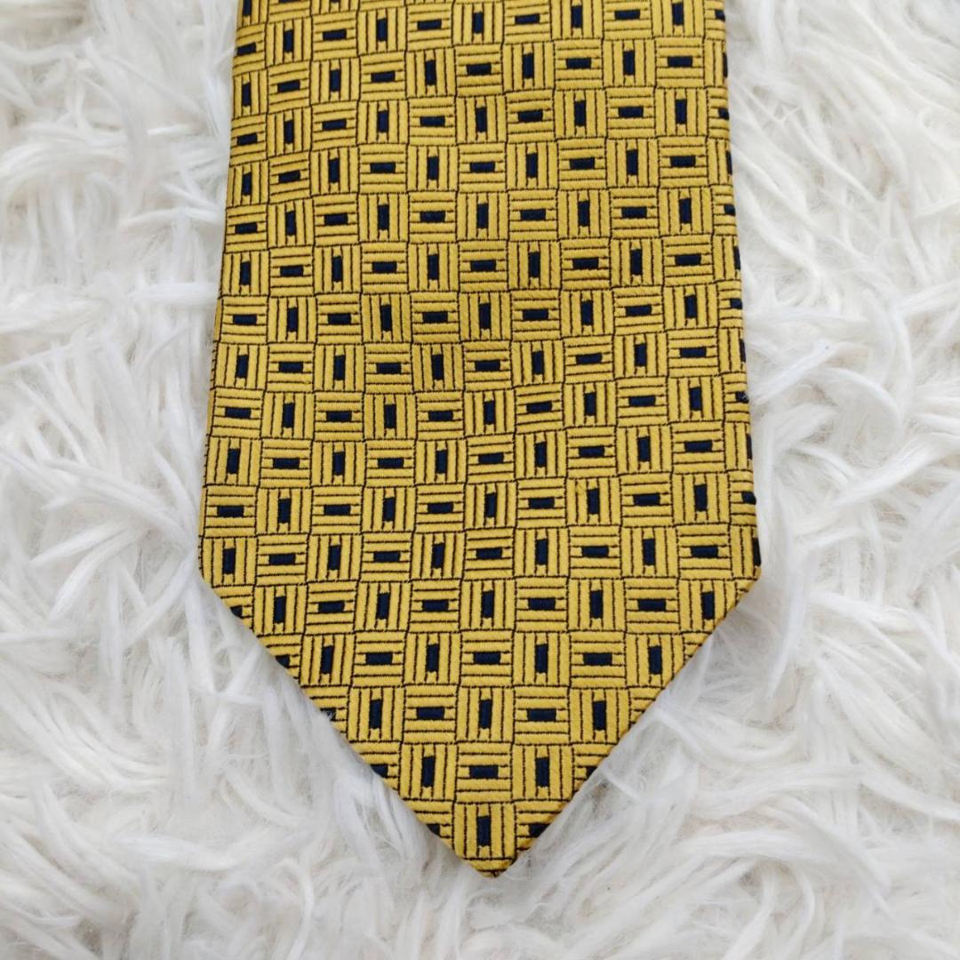 ブルックスブラザーズ 高級シルクネクタイ 総柄 ベージュ