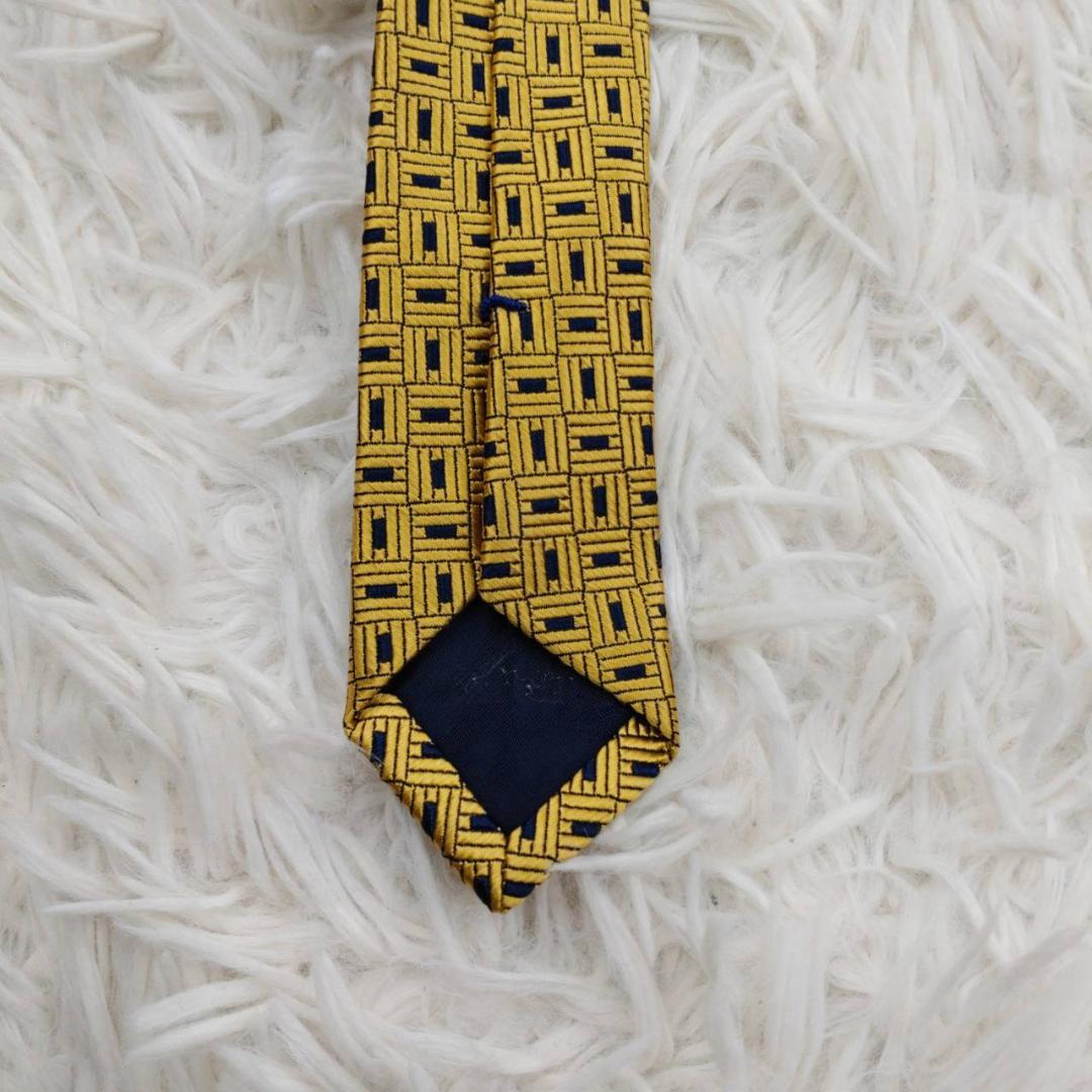 ブルックスブラザーズ 高級シルクネクタイ 総柄 ベージュ