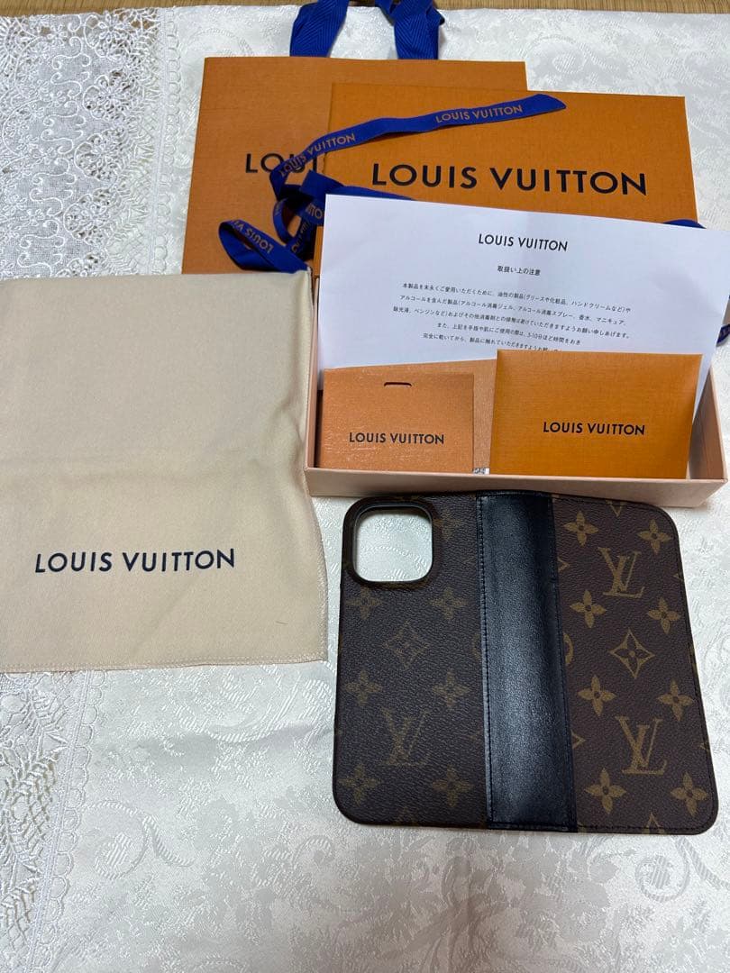に*け様 LOUIS VUITTON モノグラムiPhone 16pro手帳型ケ