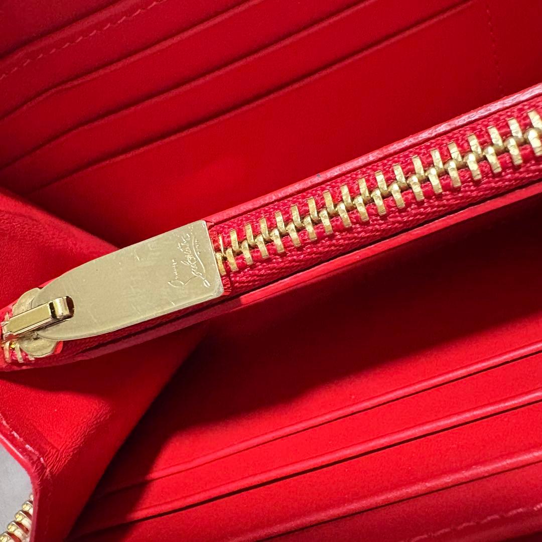 美品✨ルブタン パネトーネ ホワイト 長財布 完売品 スタッズ ラウンドジップ