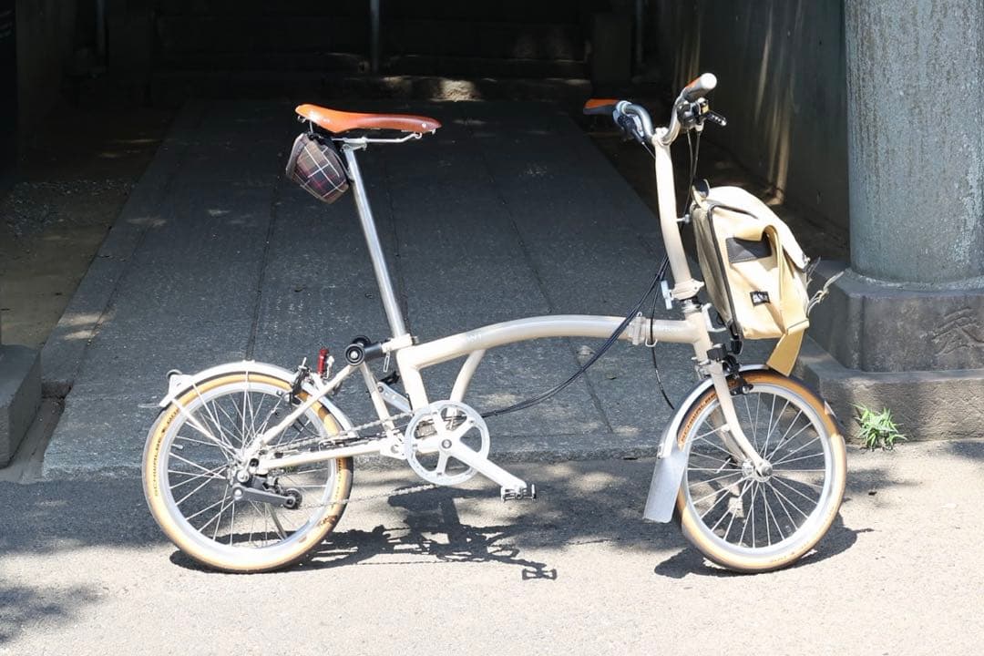 自転車本体 brompton barbour