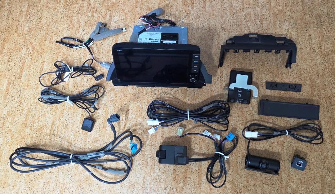 新型フリード(GT系) 純正9インチナビ，ドラレコ，ETC セット